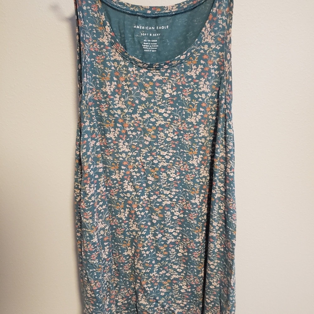 American eagle floral tank top